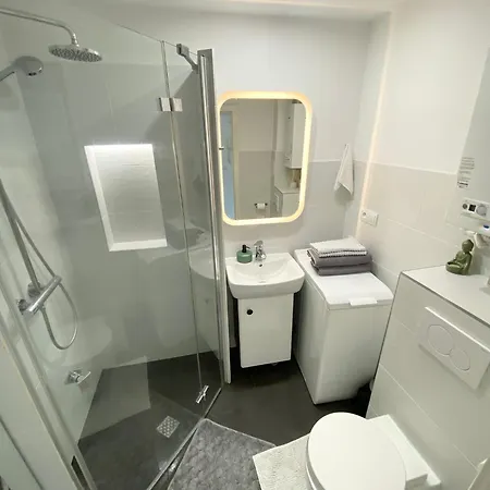 Na Augusta Apartman